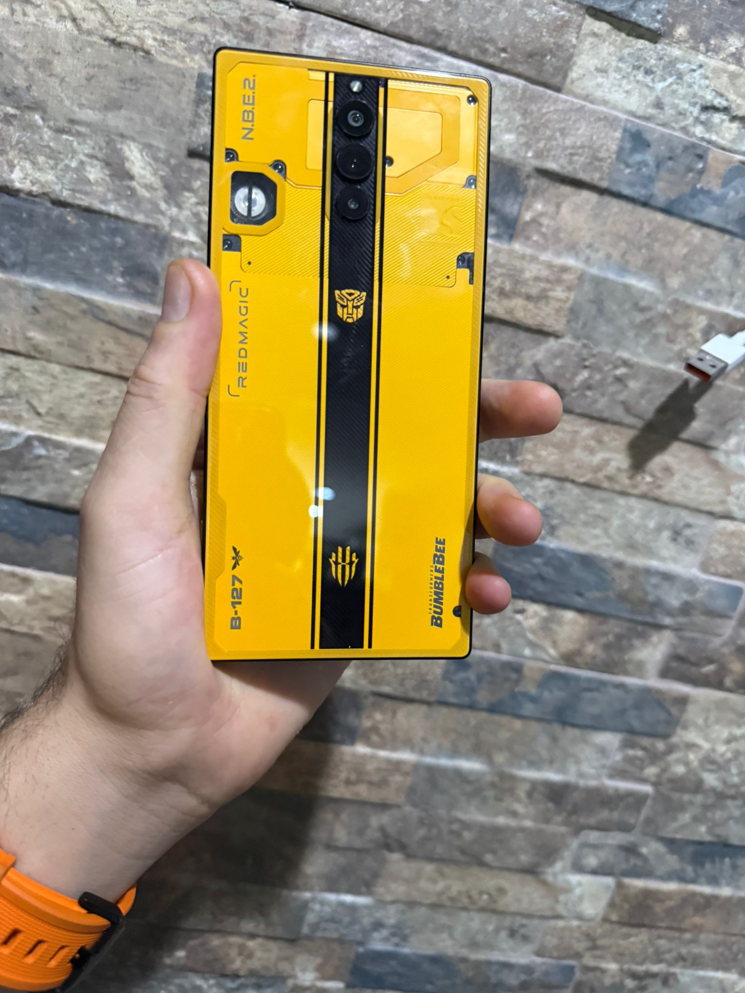 RED MAGIC 8s PRO PLUS BUMBLEBEE EDITION  16/512GB kyıtlı
