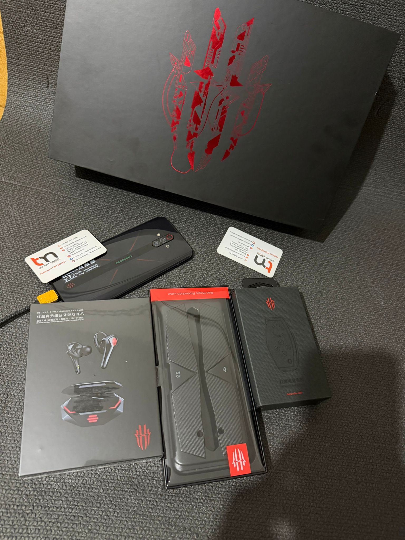 WhatsApp Image 2025-11-07 at 22.21.40 📦 REDMAGIC 6 Lite Pro Kit – Özel Koleksiyon Seti 8/256 - Görsel 1